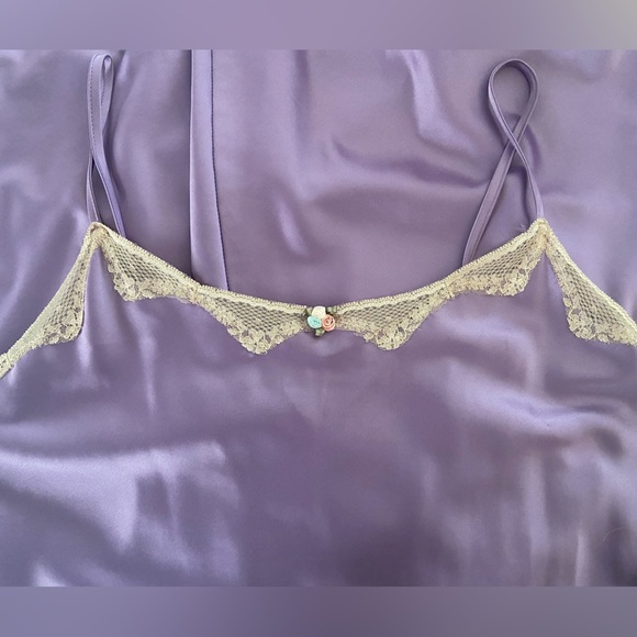 Bisou Bisou Women’s Slip Dress Nightgown Purple Embroidered Lace Sz M floral - Picture 3 of 7